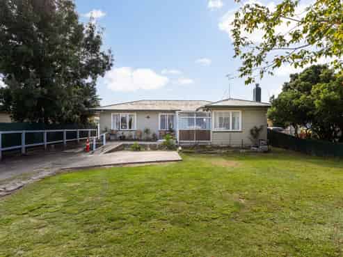 6 Wordsworth Crescent, Maraenui