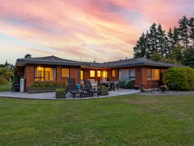 748 Norfolk Road, Carterton