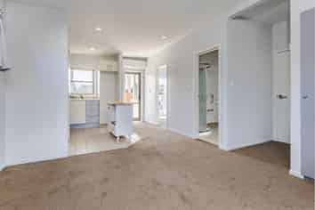 3/33 Kenderdine Road, Papatoetoe