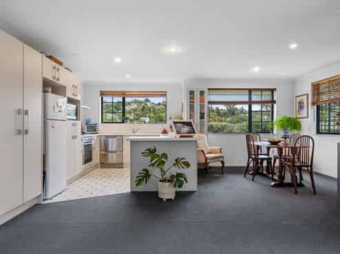 6 Valley Heights Road, Stepneyville