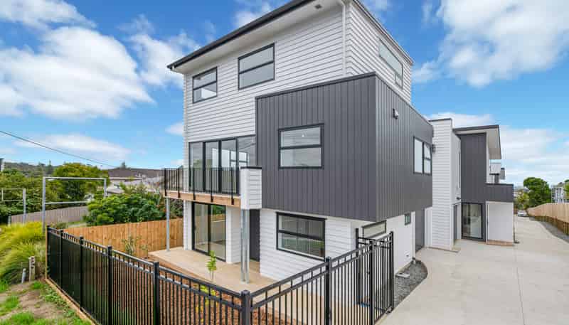 1/71 West Coast Road, Glen Eden