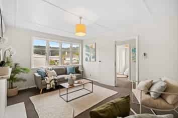 53 Hewer Crescent, Naenae