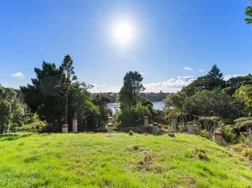 49 Hinemoa Street, Birkenhead