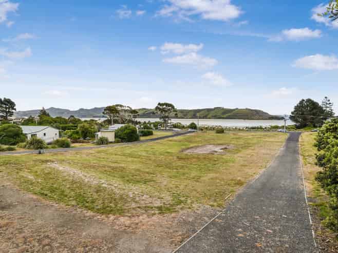 944 Harington Point Road, Harington Point