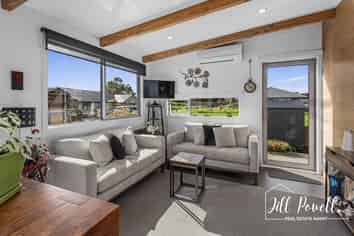 1 Manaaki Circle, Paparoa