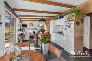1 Manaaki Circle, Paparoa