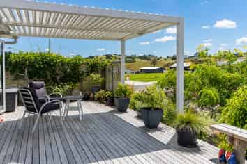 1 Manaaki Circle, Paparoa