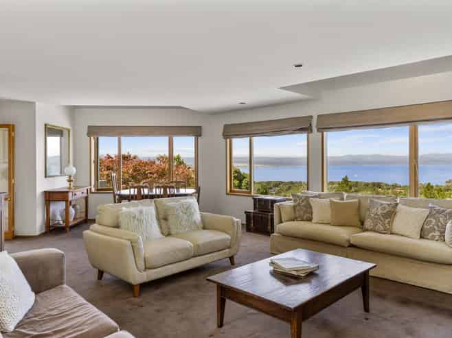 21 Brunette Drive, Acacia Bay