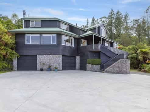 21 Brunette Drive, Acacia Bay