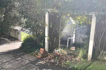 60 Ikitara Road, Bastia Hill