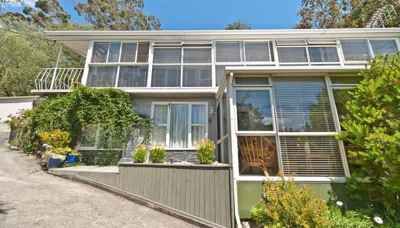 60 Ikitara Road, Bastia Hill