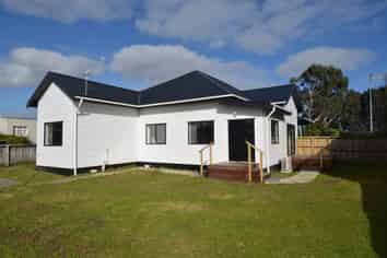 214 Elles Road, Strathern