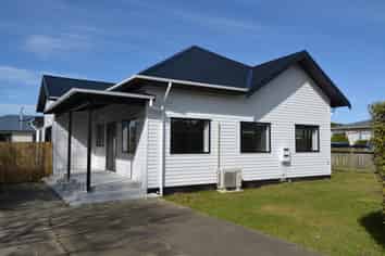 214 Elles Road, Strathern