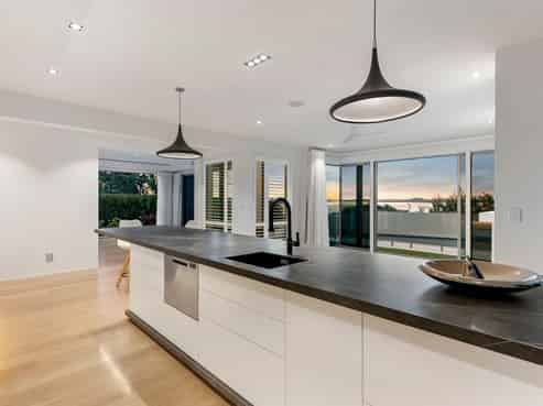 41 Cliff Road, St Heliers