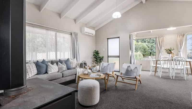 37B Aquarius Drive, Kawaha Point