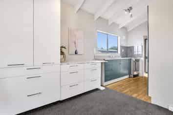 37B Aquarius Drive, Kawaha Point