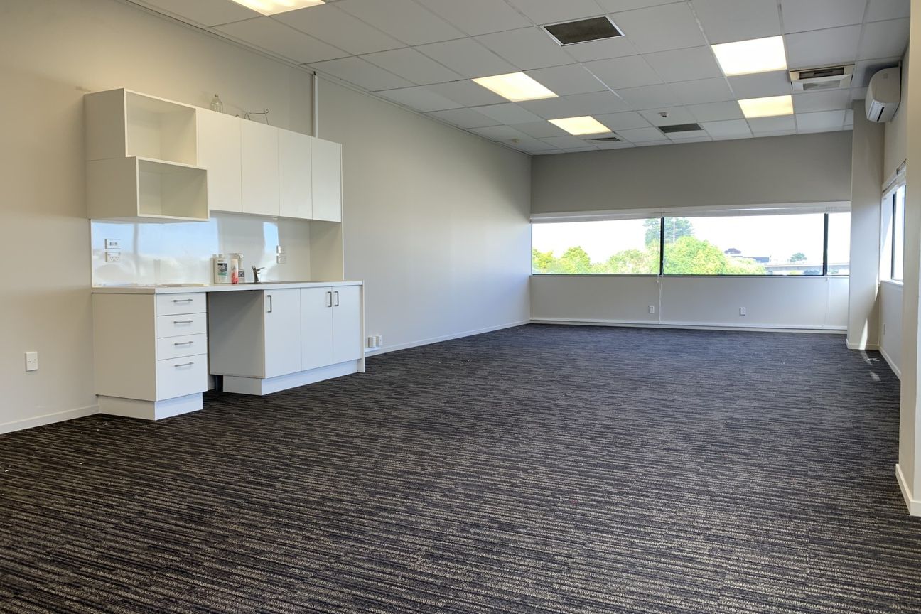 Light-Filled 220 m² Ground Floor Office | Eden Tce - Bild 5