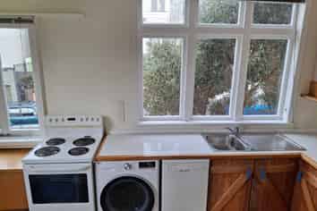 Brougham S/8a Ferry Street, Mount Victoria