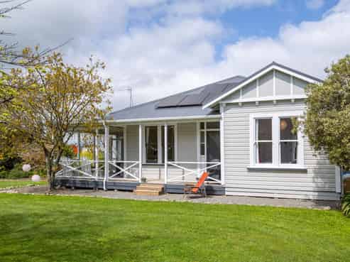 1832 State Highway 2, Greytown