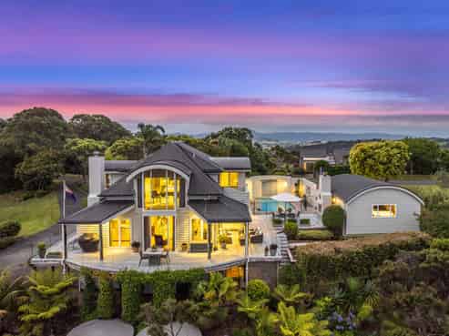 2 Puriri Place, Sandspit