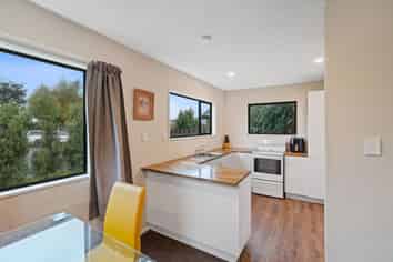 6 Rimu Place, Oxford