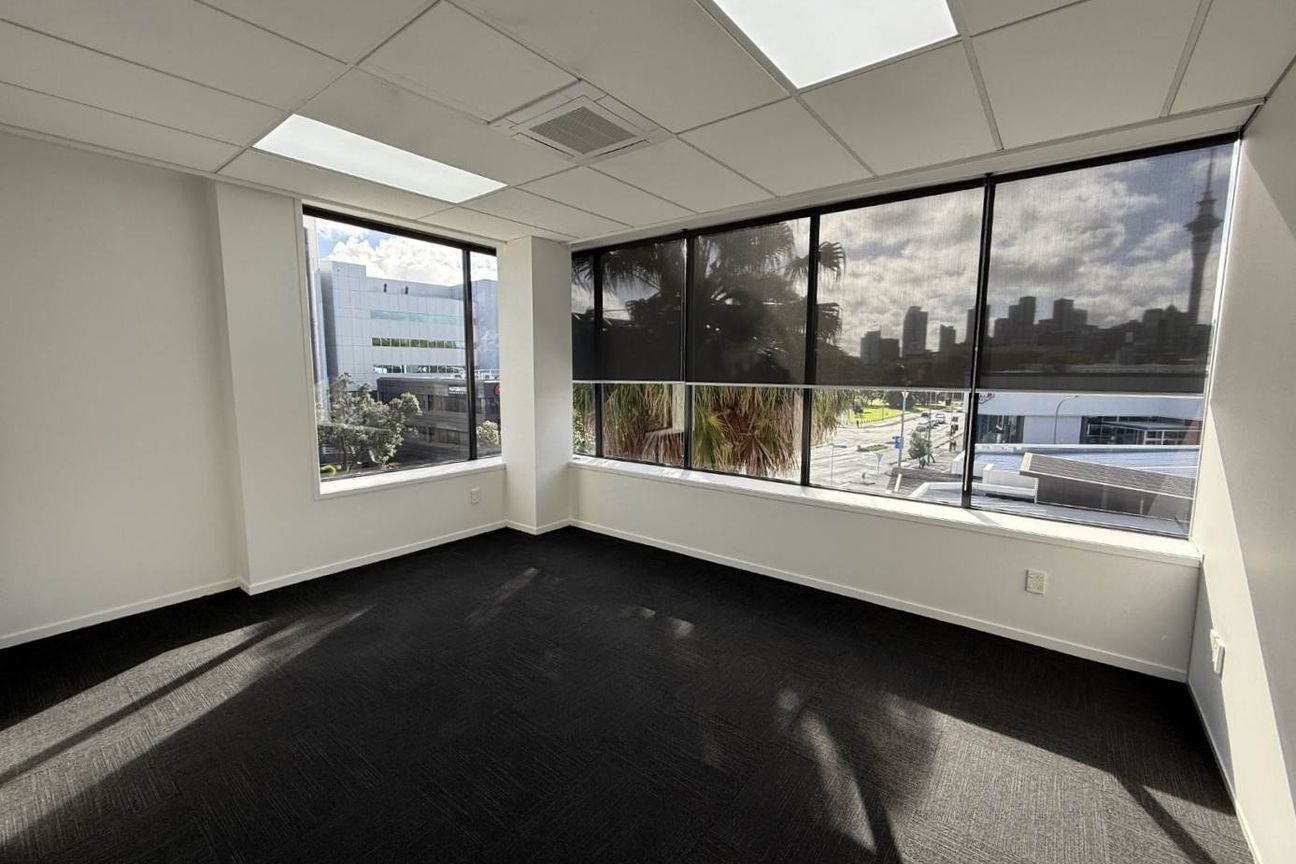 MODERN COLLEGE HILL OFFICES - Bild 5