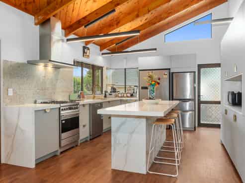 292B Western Hills Drive, Avenues