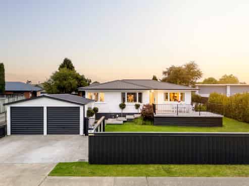 16 Thompson Street, Leamington