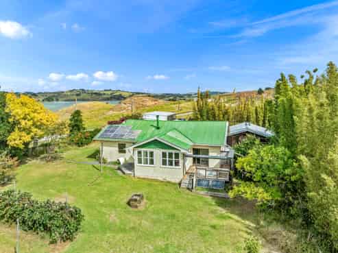 1068 Oruawharo Road, Kaiwaka