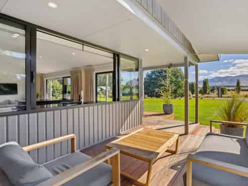 8 Kingan Road, Luggate