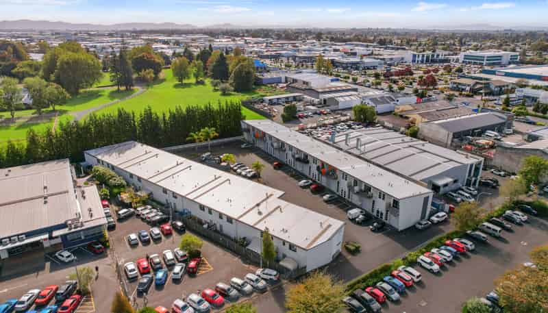 8 & 18 6 Ken Browne Drive, Te Rapa
