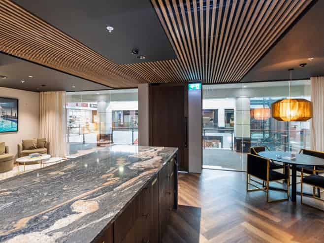 Immaculate First Floor Office – Merivale Mall