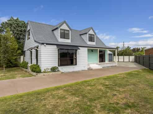 76 Grace Street, Sanson