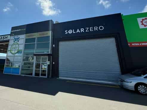High Profile Warehouse with Showroom & Offices 