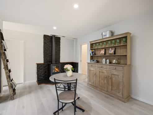 2A Bank Street, Amberley