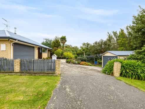 2A Bank Street, Amberley