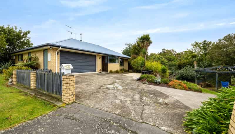 2A Bank Street, Amberley