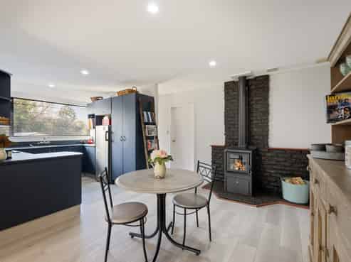 2A Bank Street, Amberley