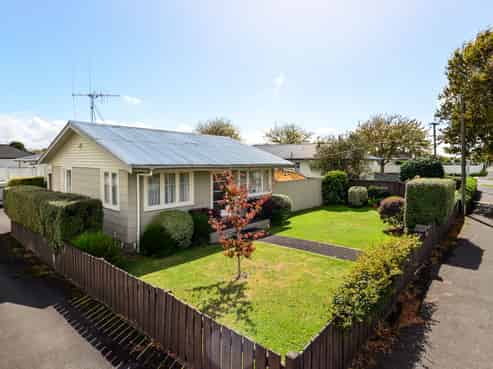 78 Rifle Range Road, Dinsdale