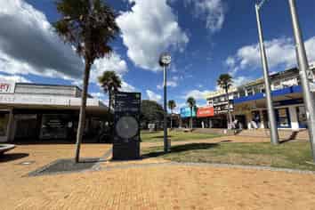 RESTAURANT BUSINESS OPPORTUNITY IN NORTHCOTE
