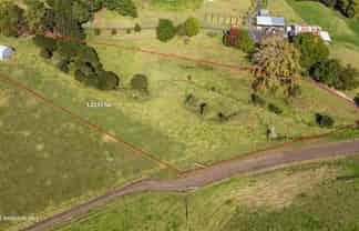  563 Ness Valley Rd, Clevedon