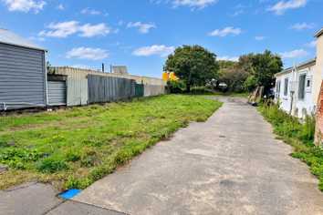 CENTRAL NORMANBY - LAND WITH OPTIONS