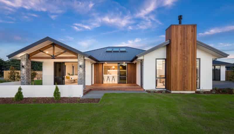  Copper Beech Road , Woodend