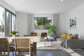  Copper Beech Road , Woodend