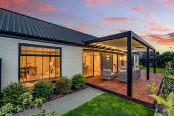 22 Kirkland Crescent, Harewood