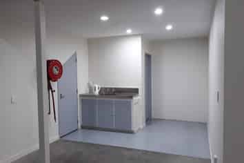 180sqm Park Road workshop!