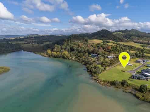 26 Fred Harsant Drive, Cooks Beach