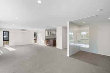 8 Oxford Street, Waikari