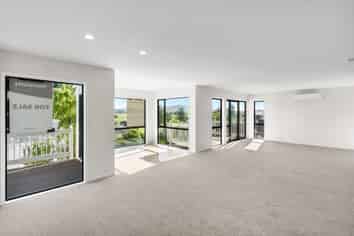 8 Oxford Street, Waikari