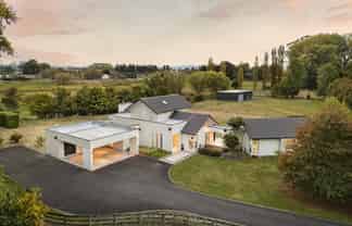 295D Sainsbury Road, Puketaha